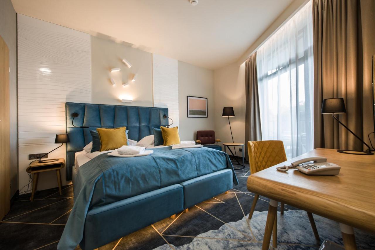 Hotel Zalewski Мжежино Экстерьер фото